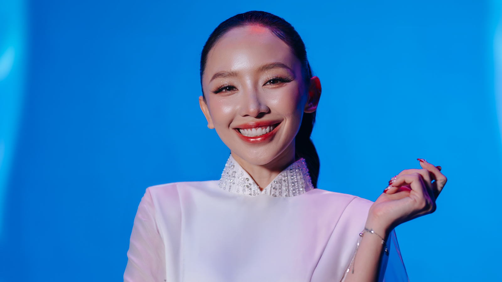 Vietnam's performer for Eurovision Asia, Tóc Tiên