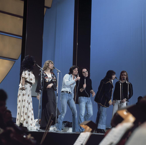 Les Humphries Singers